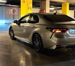 تۆیۆتا کامری